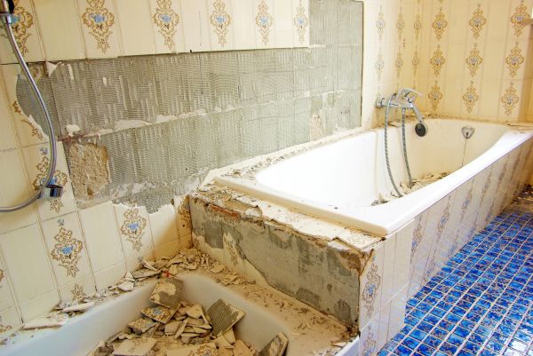 Bathtub Demolition in Mason